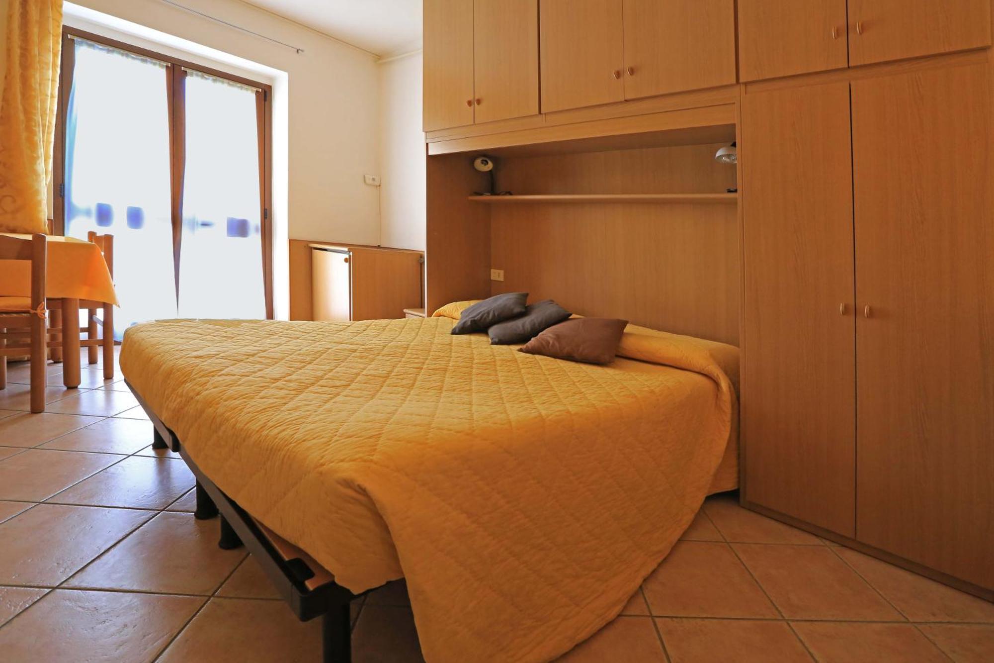 North Wind Camping & Apartment Domaso Zimmer foto